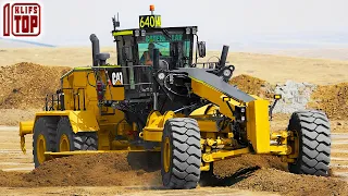 10 Largest and Most Powerful Motor Graders in the World