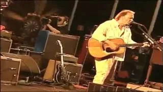 NEIL YOUNG - HEART OF GOLD - LIVE - JULY 2009 (HQ 856 X 480)