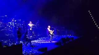 Mark Knopfler tells the story behind Matchstick Man - Live at O2 Arena, Prague, 26.6.2019