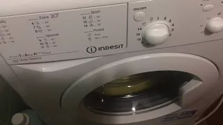 Новая стиралка Indesit стучит при отжиме