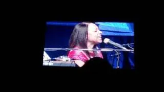 Stevie Wonder Introduces Shelea Frazier (Part 1) (www.myspace.com/sheleamusic)