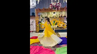 Hiba bukhari Mehndi video❤️@showbizkiDunya#short #viralvideo#fashion#love #bhfyp#ytshort#subscribe