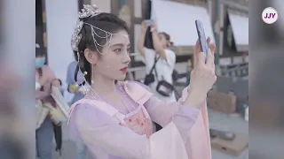 Ju JingYi and the crew of Rebirth For You (on Douyin)