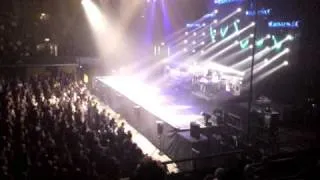 Status Quo - Down Down (Wembley Arena, 11/12/10)