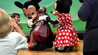 Olivia meets Mickey and Minnie!!