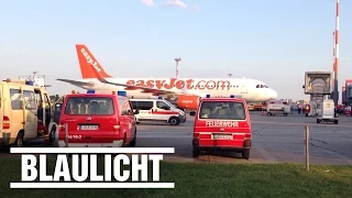 EasyJet Flugzeug mit Notlandung in Berlin - Schönefeld - Gas-Alarm im Passagier-Jet ( Billig )