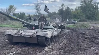 DA7 217 - A Captured Russian T-80U Tank - 28 Sept 22