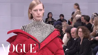 Balenciaga Fall 2016 Ready-to-Wear | Paris Fashion Week