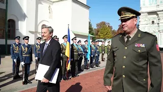 Президент Володимир Зеленський прийняв вірчі грамоти від послів шести країн та ЄС