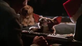 Gremlins (1984) - Mogwai Music (HD)