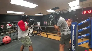 HEAVYWEIGHT AMATEUR BEGINNER BOXING SPARRING