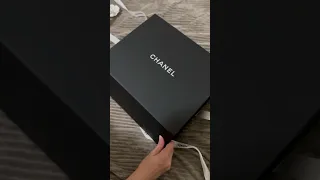 Unboxing my first Chanel!🫣🥹🎁👜 #christmasgift #birthdaygift #chanel  #chanelbag  #chanelboy