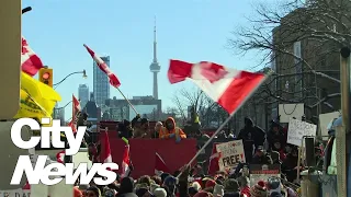 Truck convoy arrives in Toronto