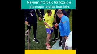 Neymar acaba de torcer o tornozelo no jogo Brasil e Servia