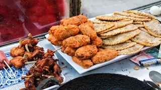Nepali Street Food - DEEP FRIED Snacks in Kathmandu, Nepal!