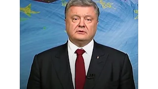 Порошенко извиняется за тяжелое положение миллионов семей