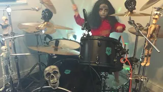 Devil in I - Slipknot- Short drum cover/Halloween part 1 - Caleb H age 6!