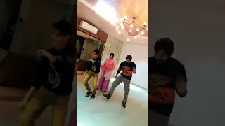 aapke aajane se reels | tiktok | trending | viral dance | dance in public #ytshorts #zidaanshahidaly