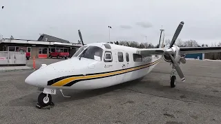 Aero Commander 690 (Fueling)