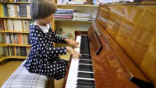 Марианна Лемешкина, 5 лет. Р.Шуман "Смелый наездник"