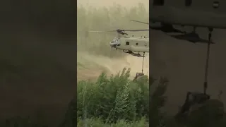 Mighty CHINOOK Ch-47