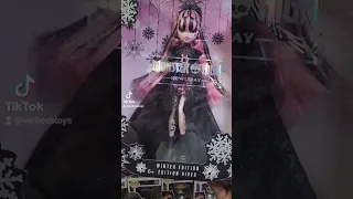 Monster High DracuLaura winter versión