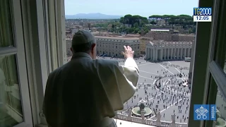 Papa torna ad affacciarsi e benedire fedeli in piazza San Pietro. Prime messe domenicali