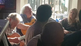 Jim McCann's classic "Grace" sung by the collective at The Brazen Head. Good craic in Dublin!