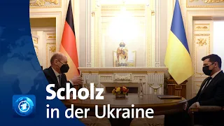 Bundeskanzler Scholz trifft in der Ukraine Präsident Selenskyj