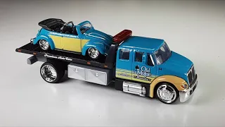 Kids Collection: Maisto Transports Flatbed | International Durastar Flatbed, 1957 Chevrolet Flatbed