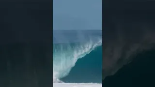 John John Florence spit out of pipe barrel!