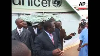 Tsvangirai visits cholera treatment centre