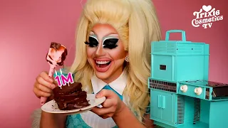 Trixie Bakes A Chocolate Cake In The OG 1963 Easy Bake Oven *FAIL* (One Million Subscribers Video!)