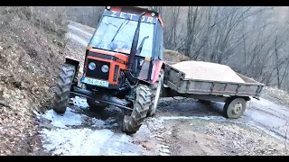 Zetor 5245 - Izvlačenje pijeska uz veliko brdo po blatu (Umjetničko klizanje)