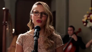 Supergirl Kara Melissa Benoist Singing Running Home To You at Barry Allen The Flash 's Wedding