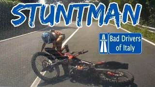 BAD DRIVERS OF ITALY dashcam compilation 11.18 - STUNTMAN