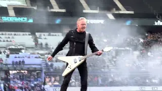 Metallica - Intro + "For Whom the Bell Tolls".  París, 17 de Mayo 2023