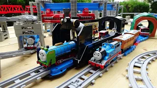 Thomas Plarail☆D51 Steam Locomotive Rail Station & Monorail Course