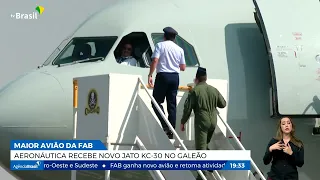 Aeronáutica recebe novo jato KC-30, o maior da FAB