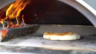 Come fare la pizza nel forno a legna Clementi Pulcinella
