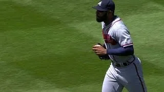 ATL@COL: Heyward robs Stubbs with a sliding grab