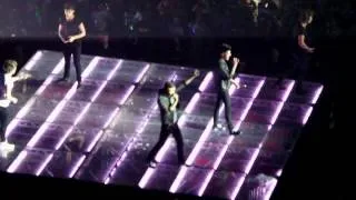 One Direction - One Way Or Another (2/3) - Barcelona 22/05/2013