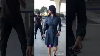 sunny leone sexy outfit | today spotted mumbai airport