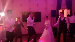 "Здравствуй невеста" Отец поет своей дочери на свадьбе