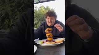 SO machst du DEN PERFEKTEN BURGER-TURM?! 😳😍 | Ehrenmannrius