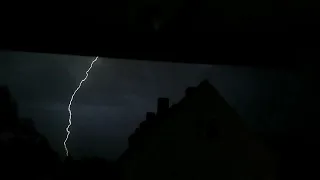 Starke Nacht Gewitter mit positiven Blitzen vom 19. zum 20.06.2022