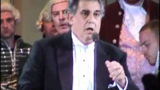 Placido Domingo sings Russian at Red Square in Moscow July 1999.