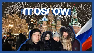 VLOG #021 | NEW YEAR IN RUSSIA! FIREWORK, METRO PALACES & CHRISTMAS DECORATIONS | MOSCOW
