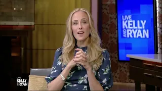 Kim Raver Is Having Fun on This Season of “Grey’s Anatomy”