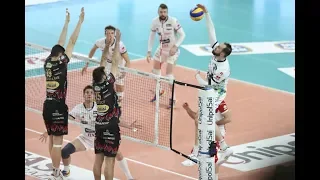 Highlights di Diatec Trentino-Sir Safety Conad Perugia 0-3 (20^ giornata di SuperLega)